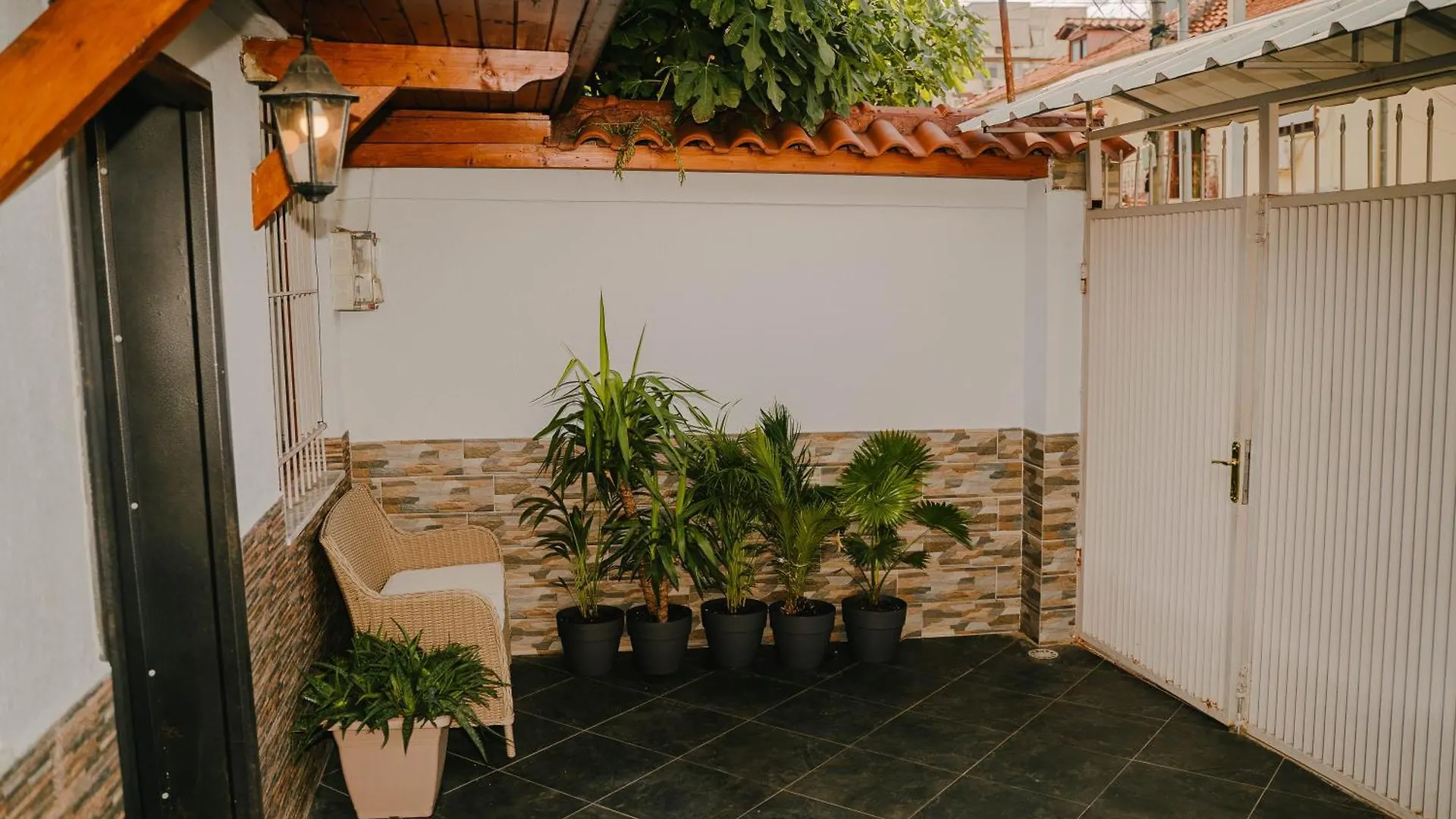 Peaceful Villa In New Bazaar Τίρανα